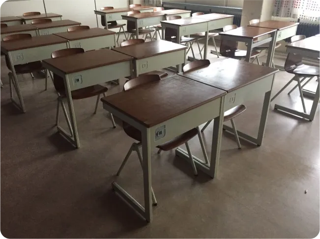Schooltafels classroom